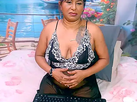 indiansparkle (F mature) - slip that dick in my wet pussy lets cum.