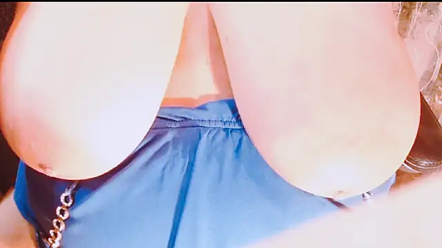 veraluz (F mature) - squirt show