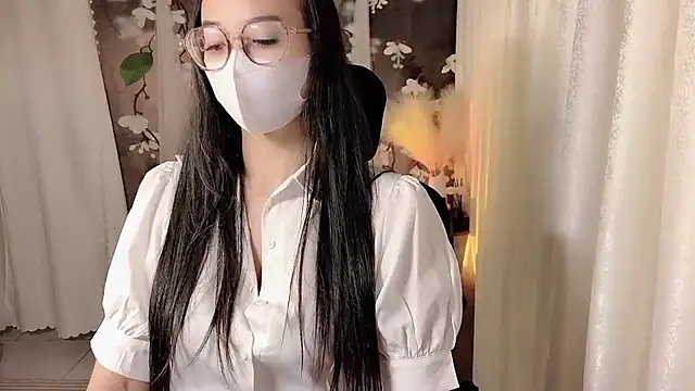 jennie-16 (F milf) - Ai nuôi Jen hơm....??