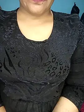 romanticcouple432 (Ask my age) - Live