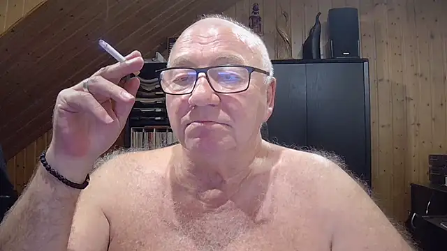 biggandybig (M grandpa) - cum @ goal