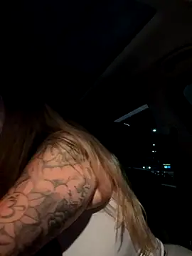 sultrycurves (F young) - Public fun! Get me into a changing room