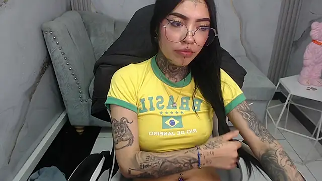 ashley_blum_v (F young) - naked 😈