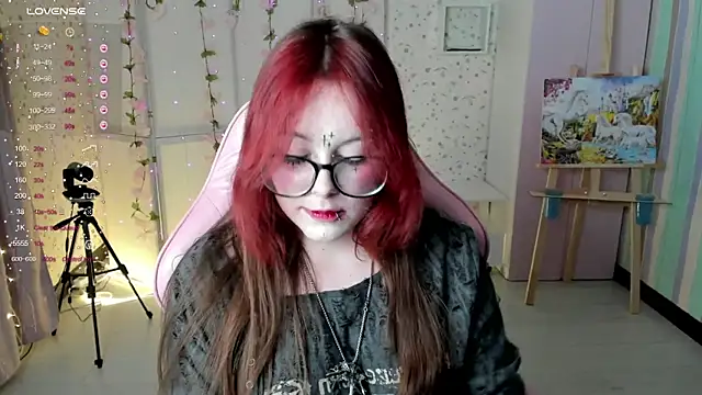 monaco_sun (F teen) - if u want to help me cool down 🌧