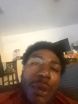 biggblackkking_9in (M young) - Trying To Get A Snow Blower to make mone