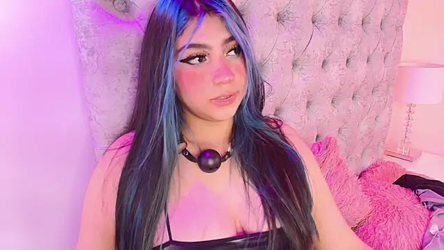 Salem_skyler_ webcam