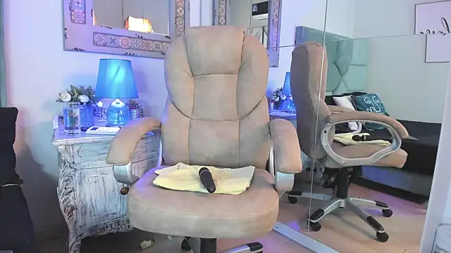 Madame_Rouge_ webcam