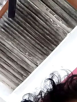 Laal_Parilove webcam