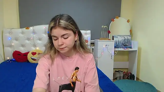 tinaredly (F teen) - robot vacuum cleaner