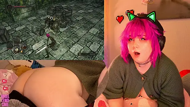 Angel-Lewd-Cake webcam