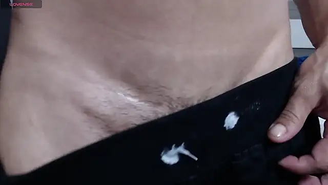 Liiamthompson webcam