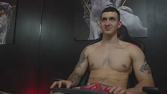 jacksonolsenn (M twink) - cum shot