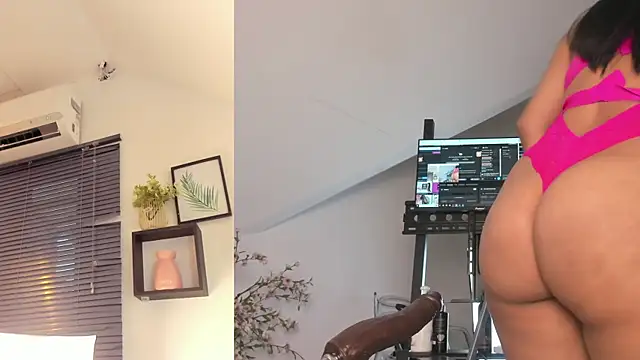 CharlottePetitte webcam