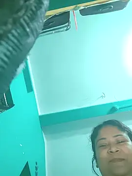 Sreeepujaaaapujaaaa webcam