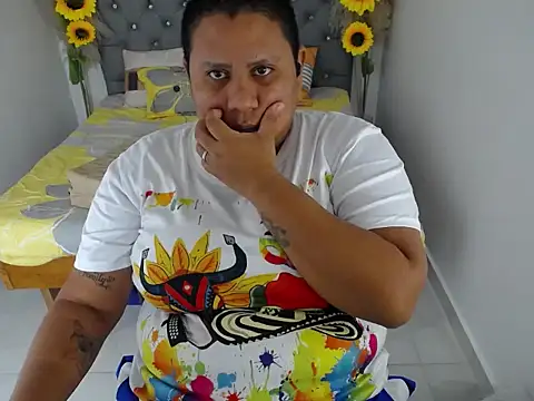 hotlesby_valery webcam