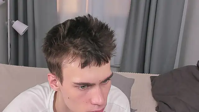 kevin_kesi (M twink) - cum show