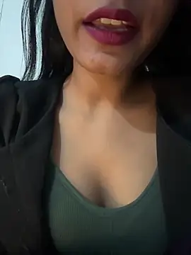 Brown_hotgirl webcam