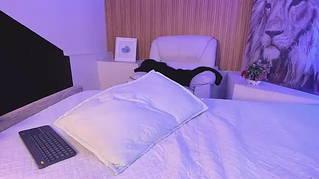 VictoriaMonroee_ webcam