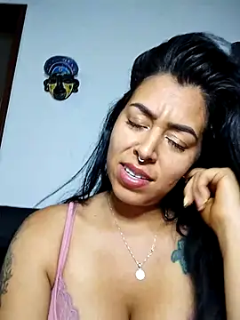 luianna (F young) - Oil show on my ass spanking