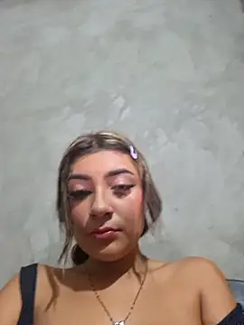 sweed-virgin-pussy (F teen) - My friend touches my breasts