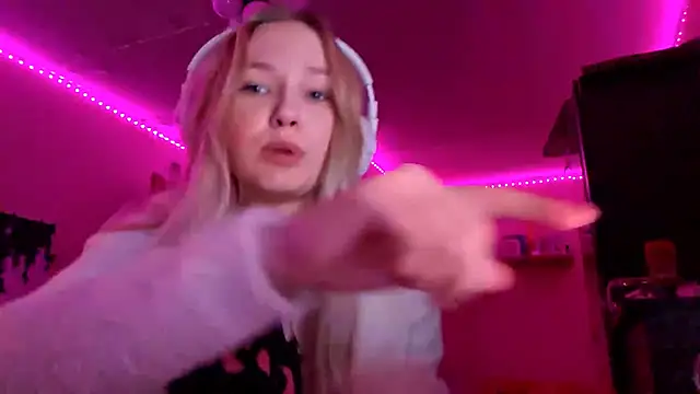 KarinRobertson webcam