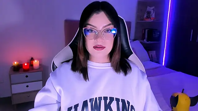 OphelianaRose33 webcam