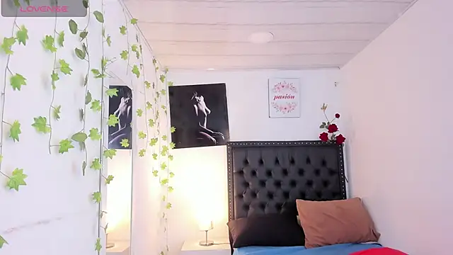 scarlettvell (T teen) - cum