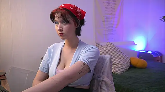 bluebeell (F teen) - closeup <3