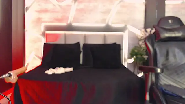 MyStrongSubmissive webcam