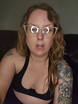 TattedMamaXOXO webcam