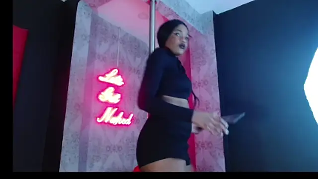 crystalbrooke3x (F young) - Domi on + slow pussy play 😈💗