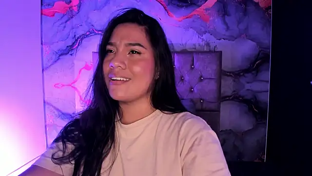 tayravelvet (F teen) - Oiled boobs and clamps nipples