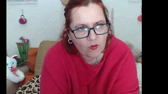 PlayfullMature webcam