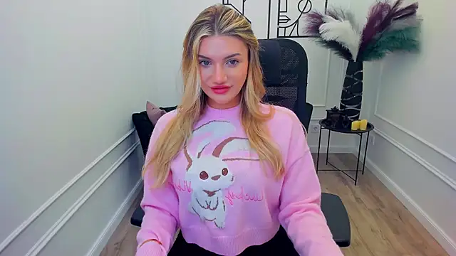 selenaemoore (F teen) - close the goal within a month