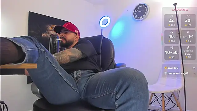 ethan_castellano (Ask my age) - Cum Show Urbano