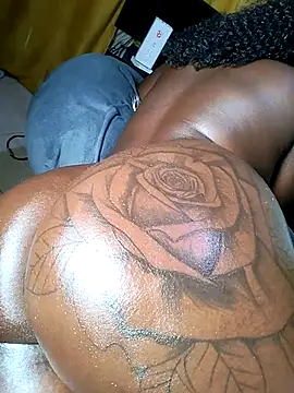 hugemassivebootie (F young) - CUMSHOW