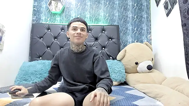 exotic_hot_couple webcam