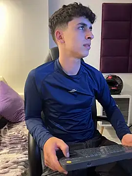 AdrianRinaldi webcam