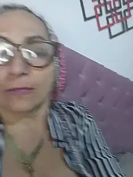 AlessandraLeroy webcam