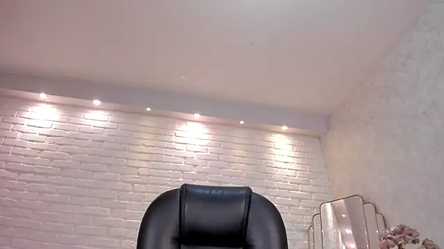 katienolan_1 (F young) - Cameltoe