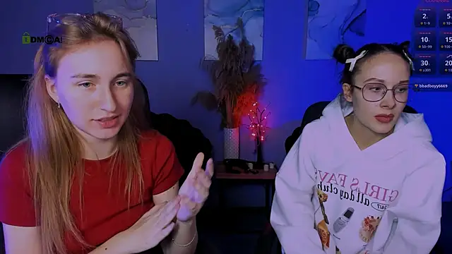 mona_cloud (Ask my age) - show boobs