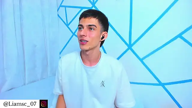 liam_scott77 - Liam_scott77's free webcam - UK Sex Cams