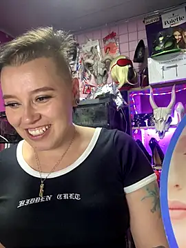 tamysweetness - TamySweetness's free webcam