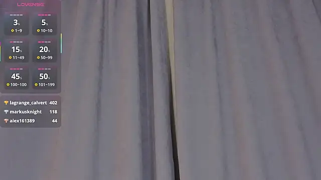 julietterain (F teen) - Flash tits