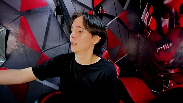 Aaron_LatinMen2 webcam