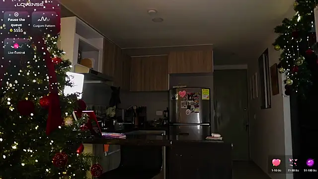 saraparisi (F young) - 🔥striptease full naked + oil ass 🔥