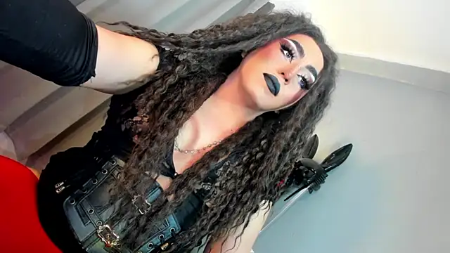 dominaaurumxxx (T young) - I ​need ​a ​SLUTTY ​BOTTOM ​to ​breed .