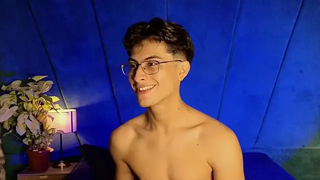 aaron_eze (M young) - Cum Show