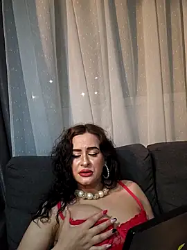 QueensInspireKings webcam