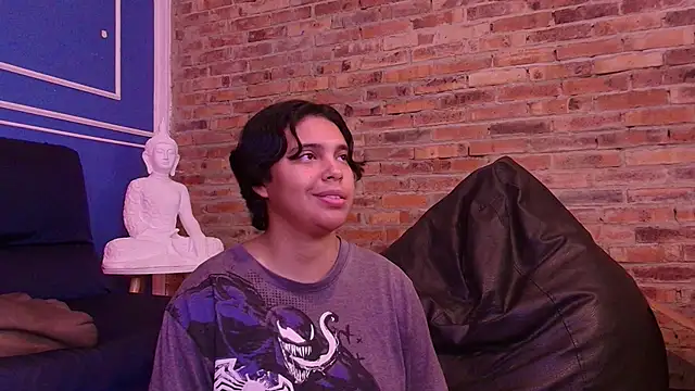 emmapark_ (F young) - Get naked x 5 min